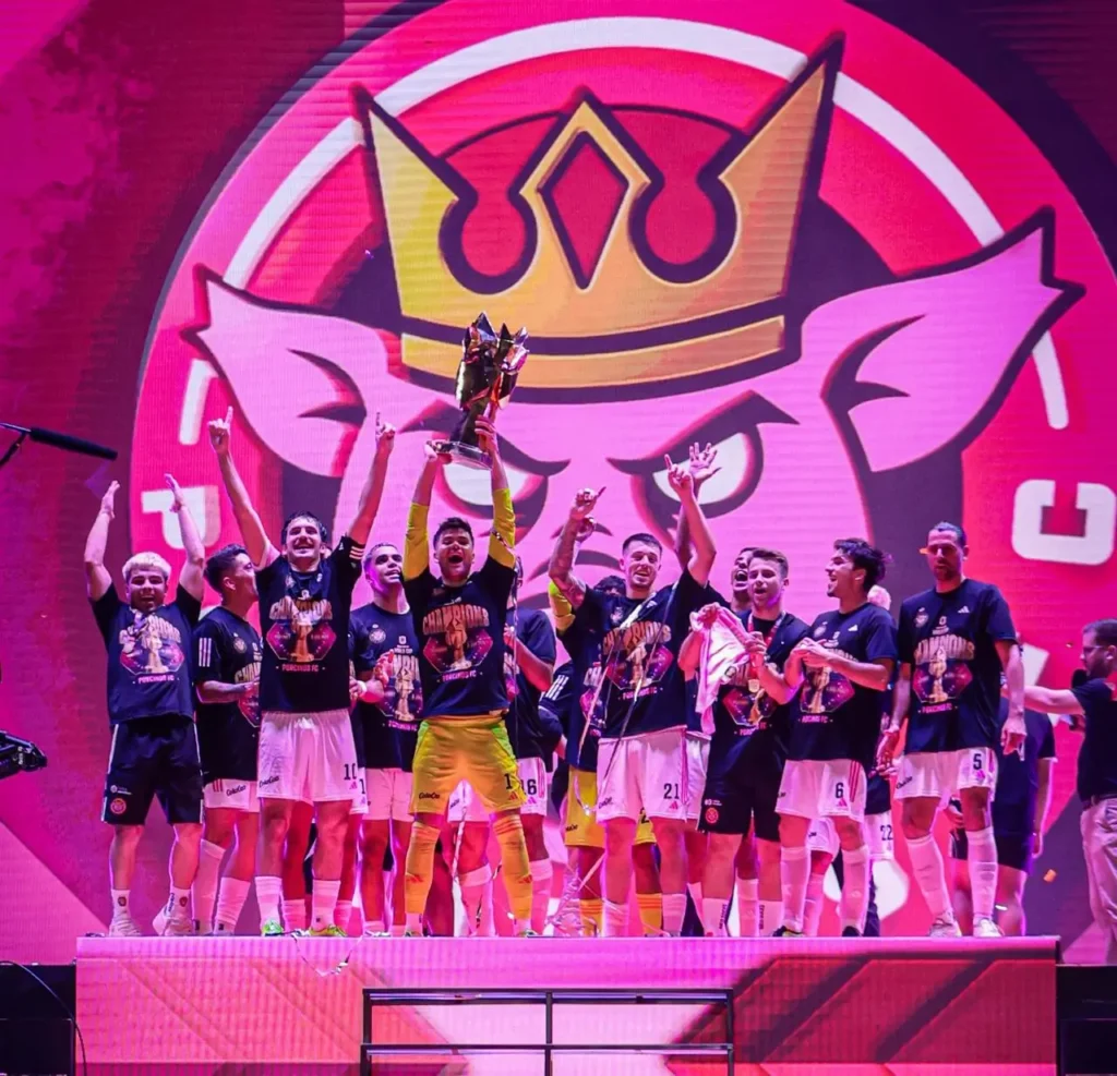 Premiazione Finale dei Porcinos alle Final Four della Kings League