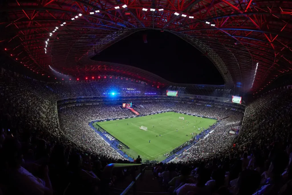 Stadio Gigante de Acero per le Final Four della Kings World Cup